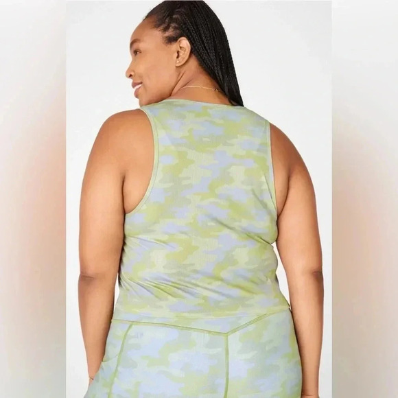 NWT Fabletics• Ressler Crop Tank size 4X - Picture 2 of 14